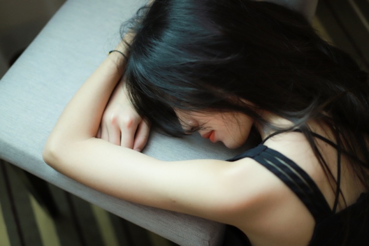弦语霜问-广东省·深圳市·龙岗区-头条号、抖音、知乎-一般周一可以约拍，擅长拍摄cos、汉服、JK、旗袍很风格。希望和大家共同进步，拍出漂亮的作品！