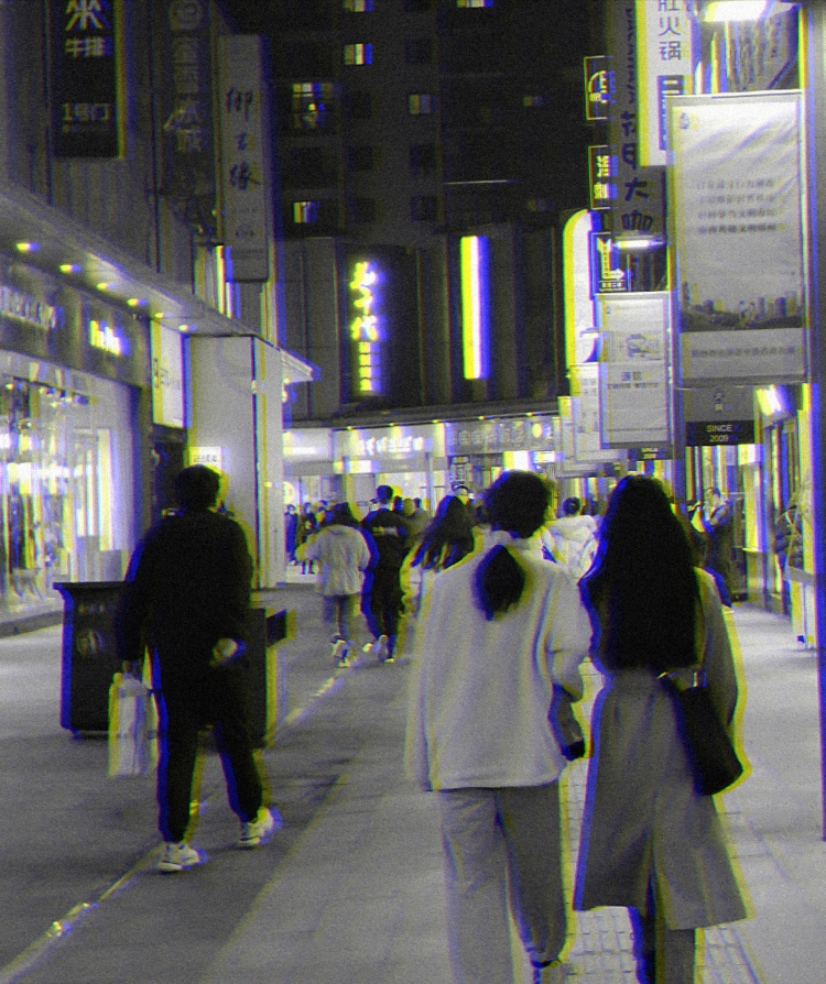 ROKE.-河南省·郑州市·中原区--新手 汉服 jk 韩系街拍 风格都可以尝试 希望能遇到投缘的摄影师一起拍摄 互相学习