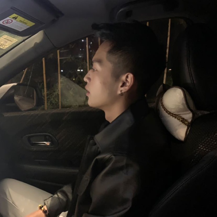 陈众意-福建省·福州市·鼓楼区-抖音-平面模特、服装都可以、手模、包包、帽子、鞋子、短视频拍摄、比较适合韩版、西装、潮装、舞蹈功底、有小时侯商演视频。