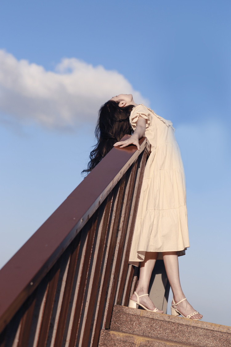 Sharon-上海市·上海市·浦东新区-微博、图虫-【女摄影】上海约拍喜欢拍照的小姐姐欢迎联系我风格不限：清新、情绪、酷炫、JK、汉服、古风、CP等。