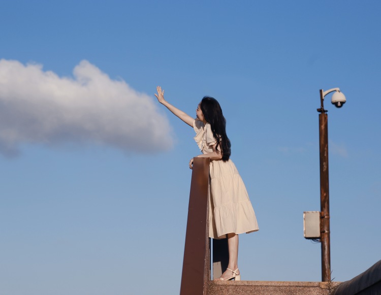 Sharon-上海市·上海市·浦东新区-微博、图虫-【女摄影】上海约拍喜欢拍照的小姐姐欢迎联系我风格不限：清新、情绪、酷炫、JK、汉服、古风、CP等。