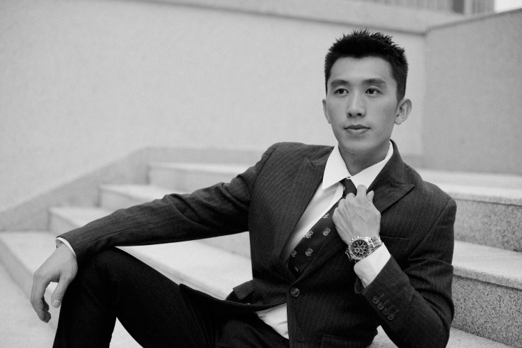 明哥哥-广东省·广州市·番禺区-抖音-时间：随时地标：全广州风格：潮牌，商务，休闲，其他风格可尝试注：摄影师提供服装