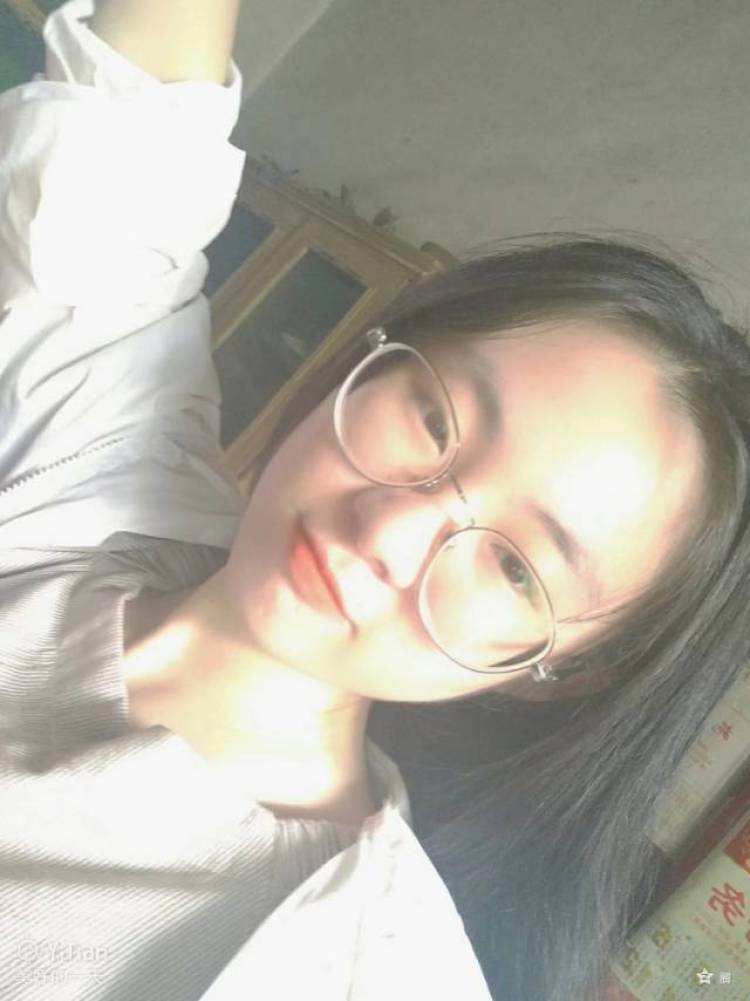 想学习拍摄，想拍美美的照片，希望有人可以教我，喜欢jk，汉服