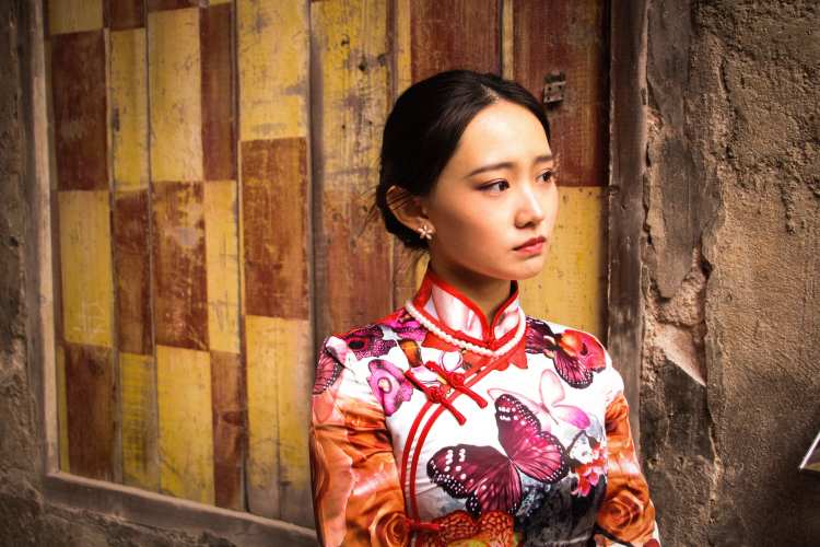 Victoria-广东省·汕头市·龙湖区-微博-擅长古风、清新、唯美、复古、情绪、妆面写真，不拍摄性感风，不接受互免，更多作品案例可联系私聊