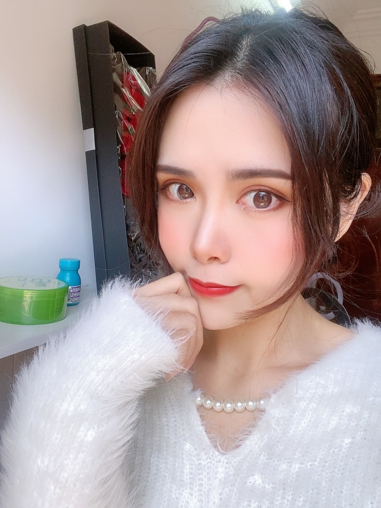 可尝试古风，港风，暗黑风，气质韩风等多风格。可接买家秀，服装